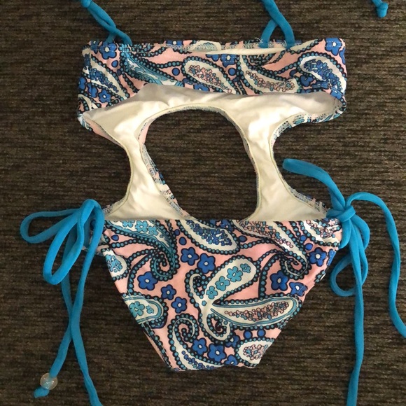 Kimi and Li baby Kini! 💕 - Picture 2 of 2